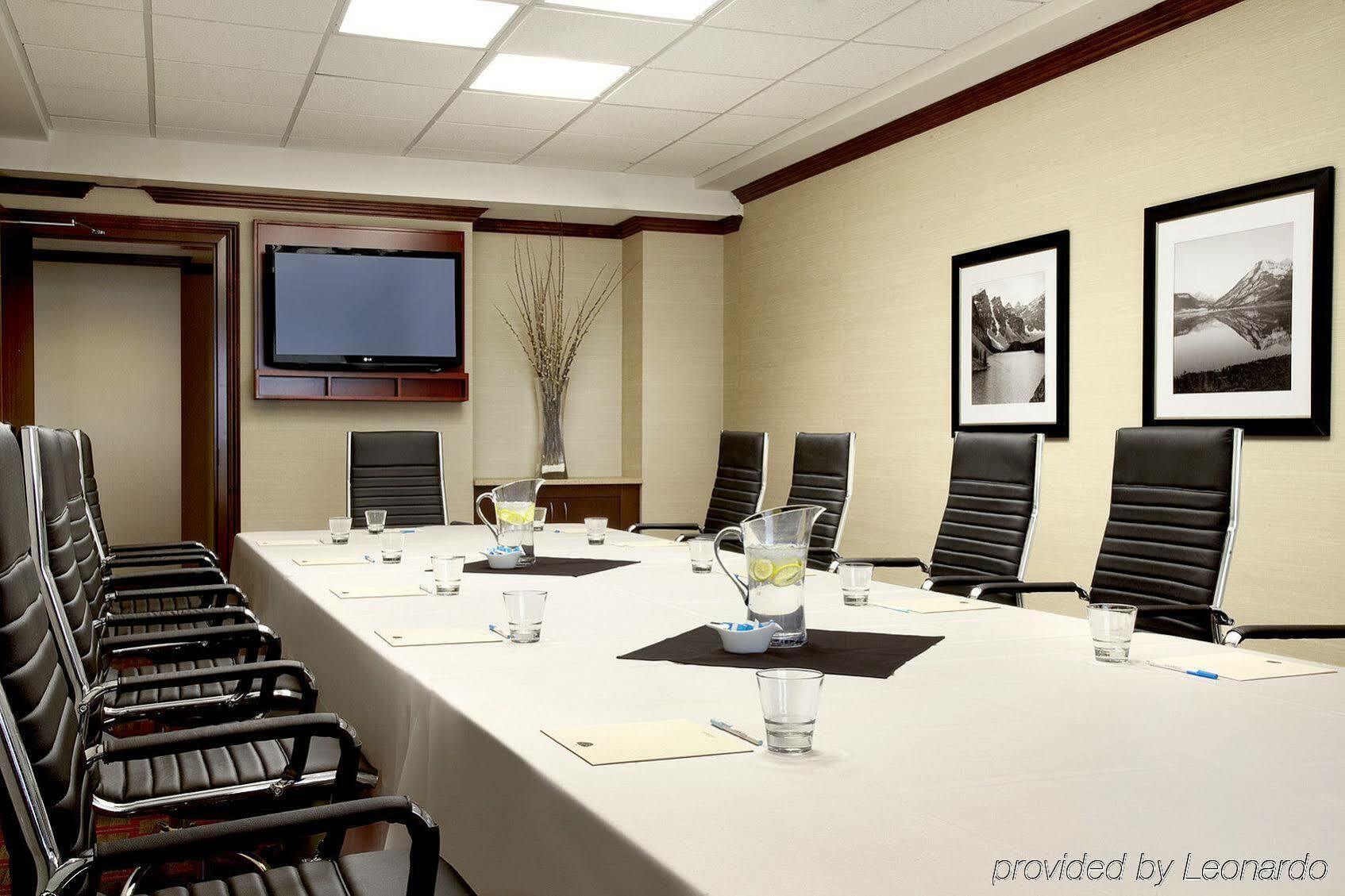 Four Points By Sheraton Calgary Airport מראה חיצוני תמונה